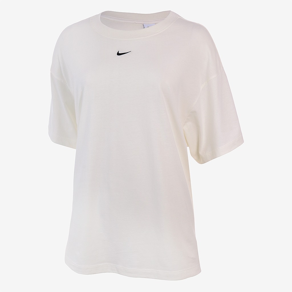 Plus Size Camiseta Nike Sportswear Essential Feminina Nike