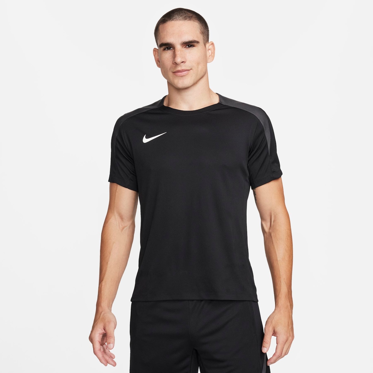 Camiseta Nike Dri-FIT Strike Masculina