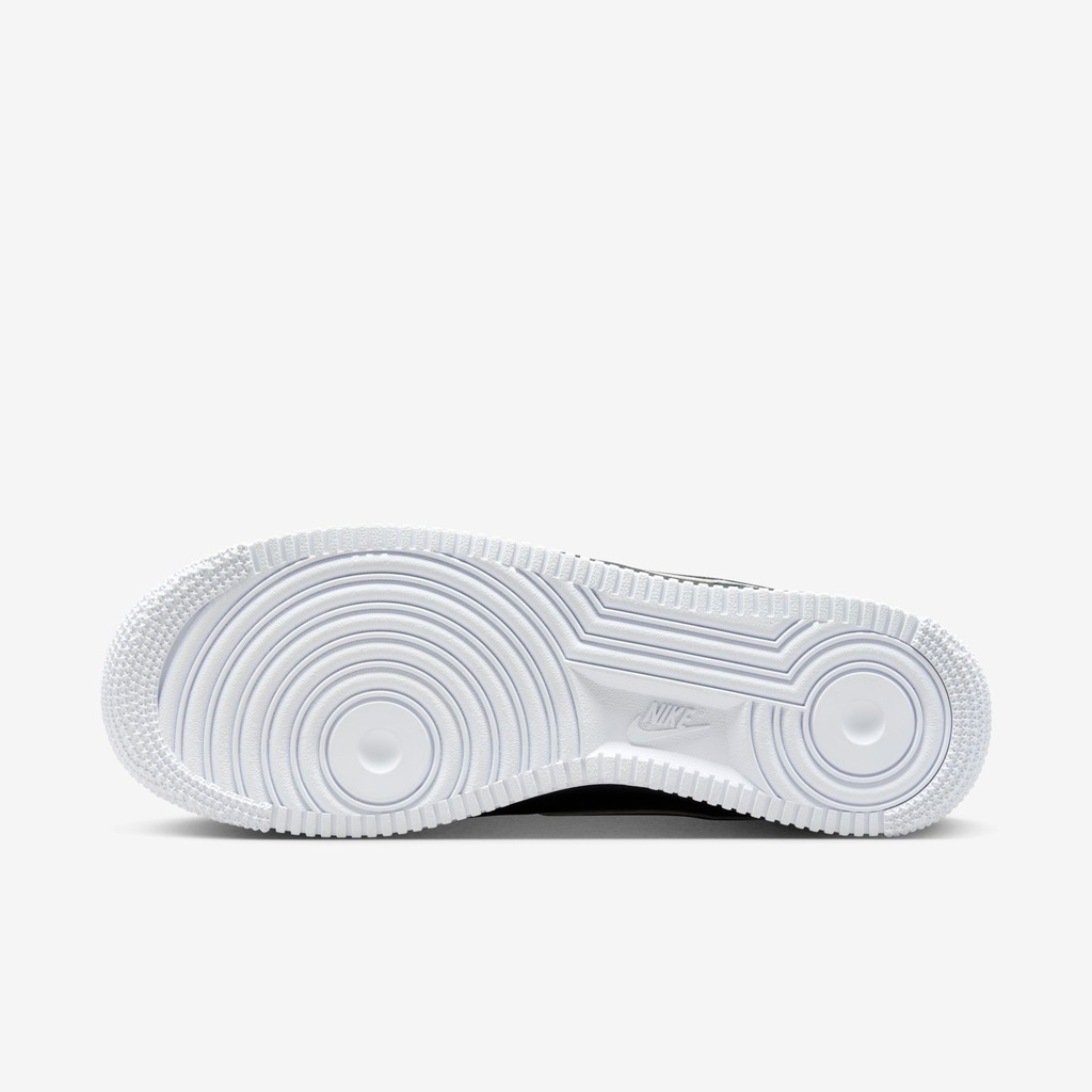 Nike Men's Air Force 1 '07 Sneakers