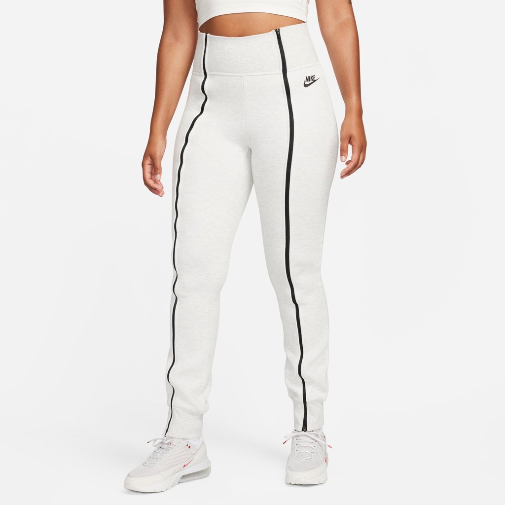 Nike Women's Sportswear Tech Fleece main image 0