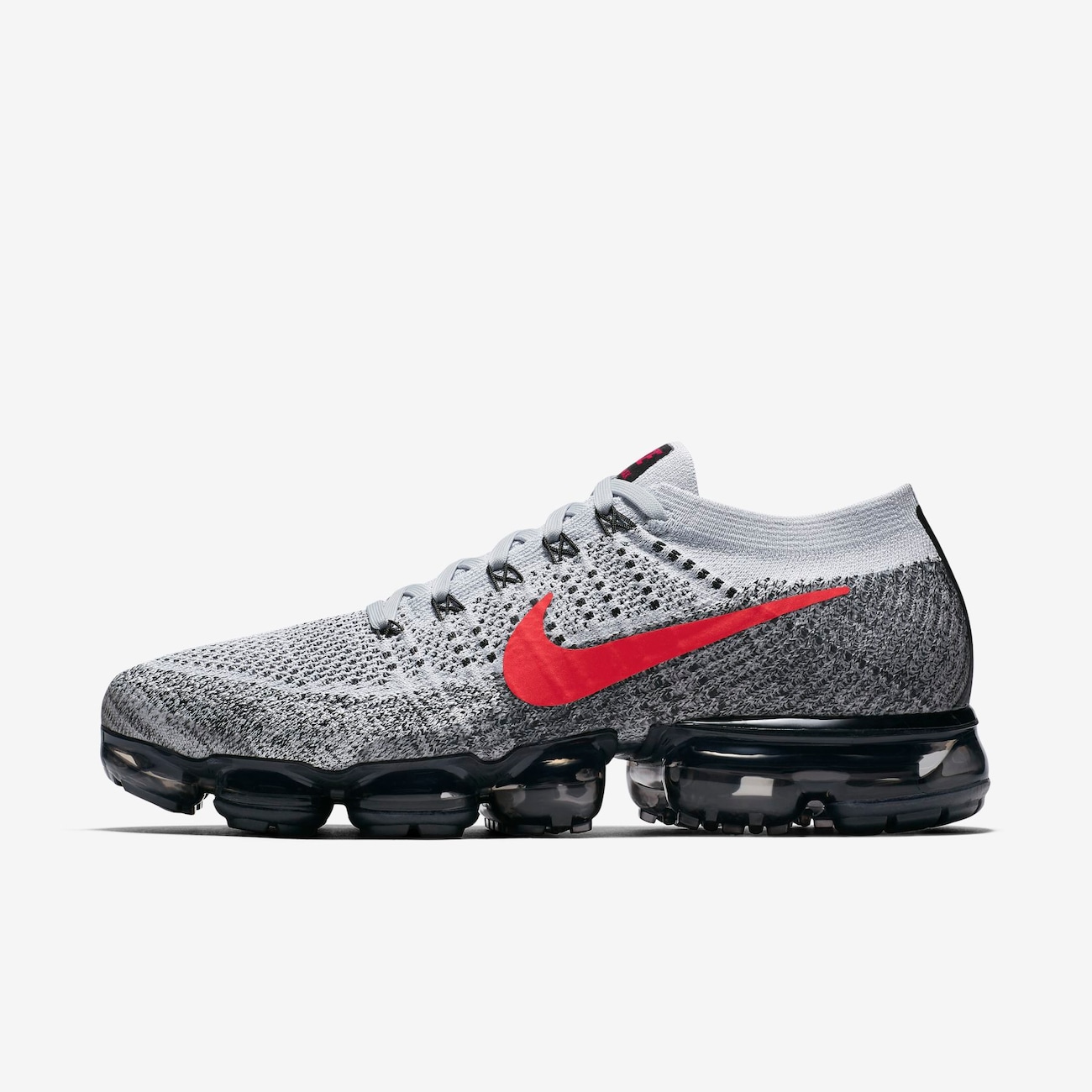 Nike retailer vapormax flyknit university red