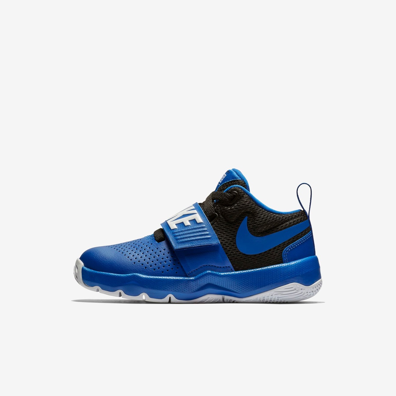 Nike hustle d8 flyease online