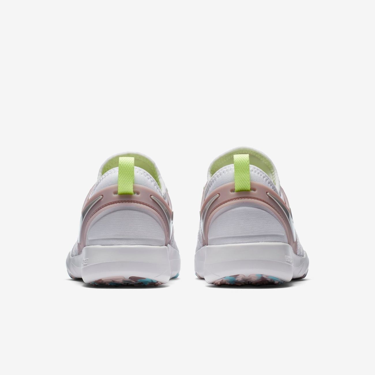 Nike free best sale tr 7 pink