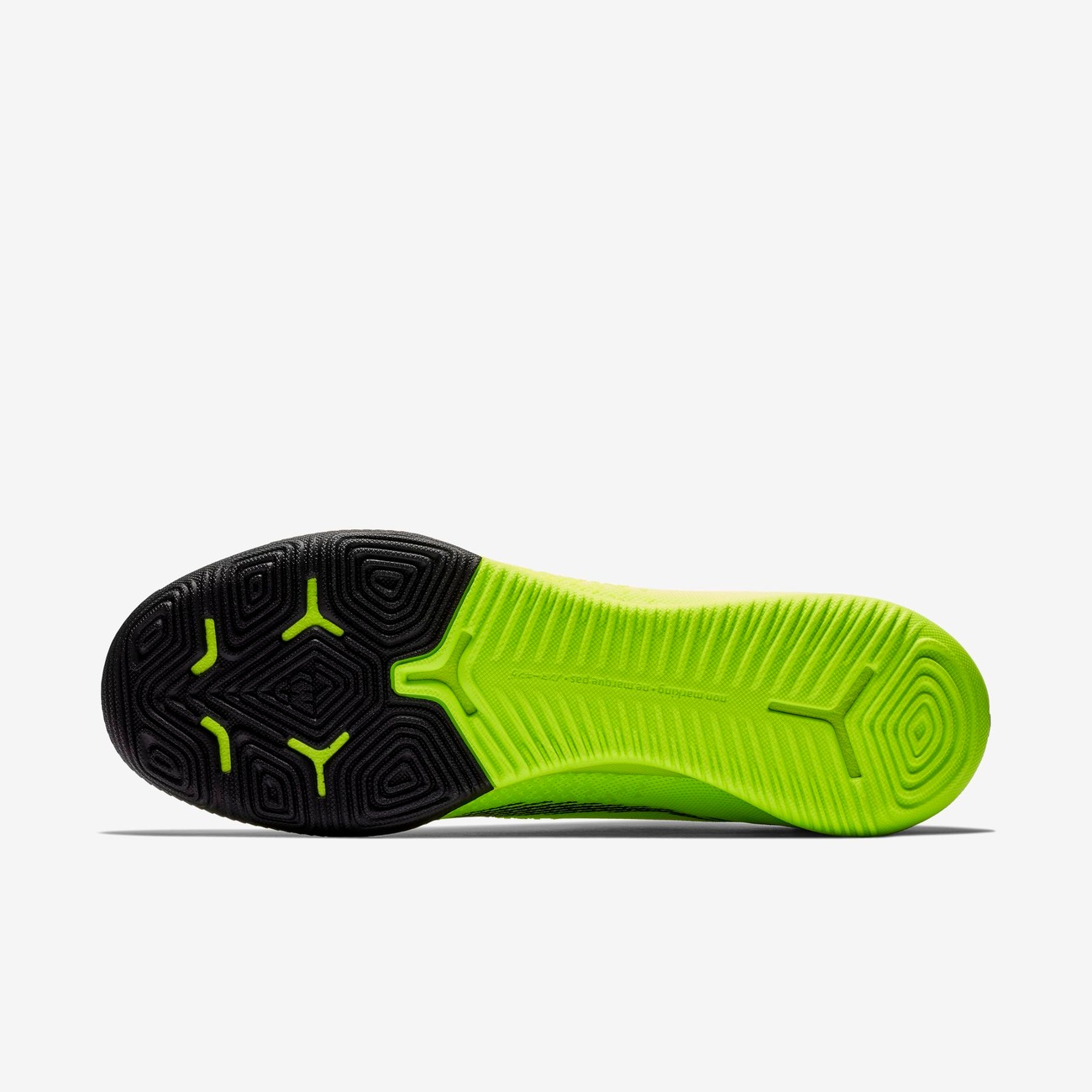 Chuteira Nike Mercurial Vapor XII Pro Unissex - Foto 6