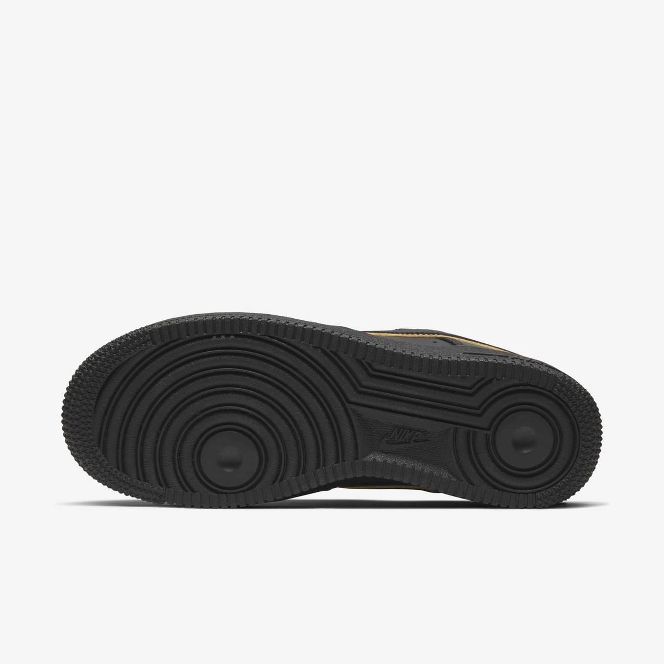 nike air force 1 essential icon clash