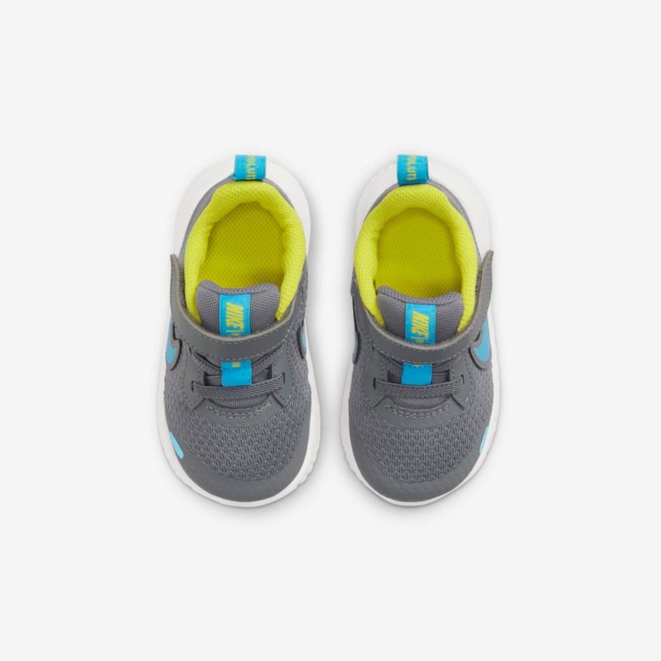Tênis Nike Revolution 5 Infantil - Foto 4