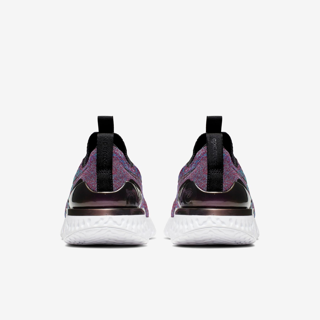 tenis nike epic phantom react