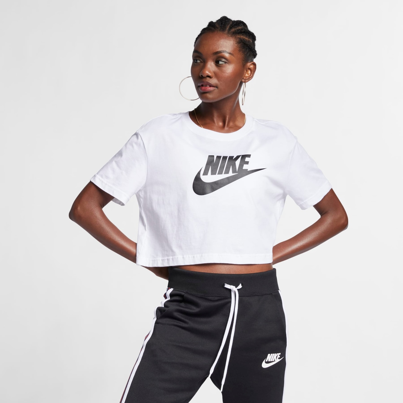 Nike Sportswear Essential Kort T-shirt met logo voor dames - Wit