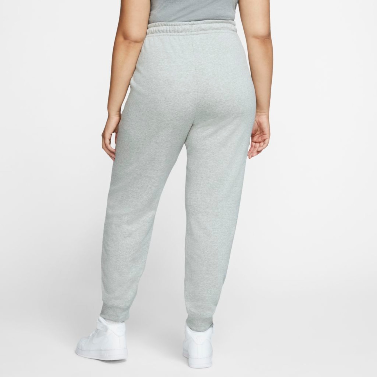 Plus Size - Calça Nike Sportswear Essential Feminina - Foto 2