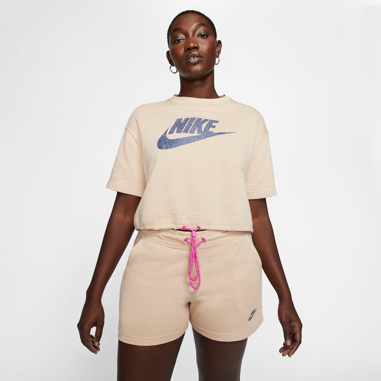 Camiseta Nike Sportswear Icon Clash Feminina - Foto 1