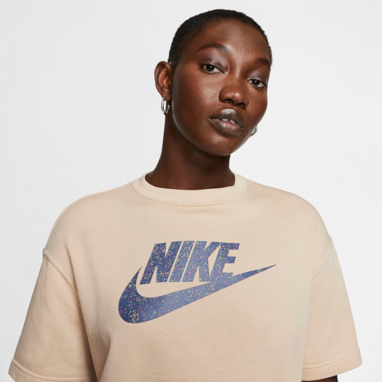 Camiseta Nike Sportswear Icon Clash Feminina - Foto 3