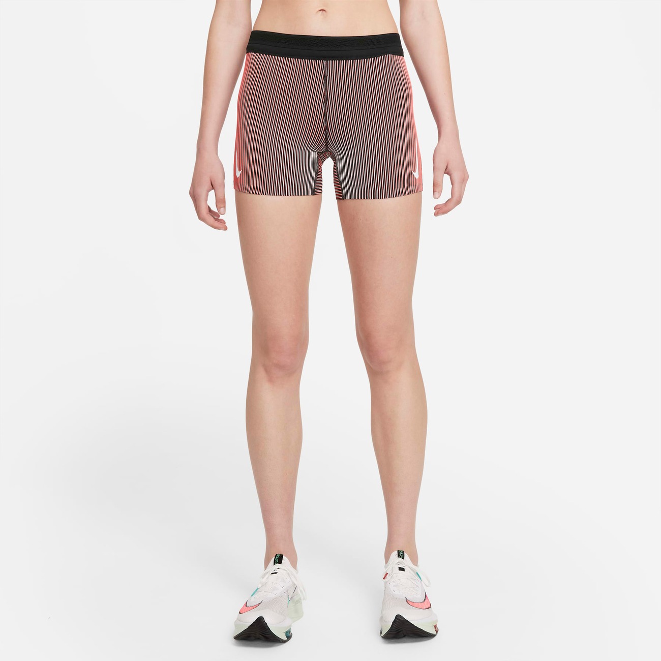 Shorts Nike AeroSwift Feminino - Foto 1