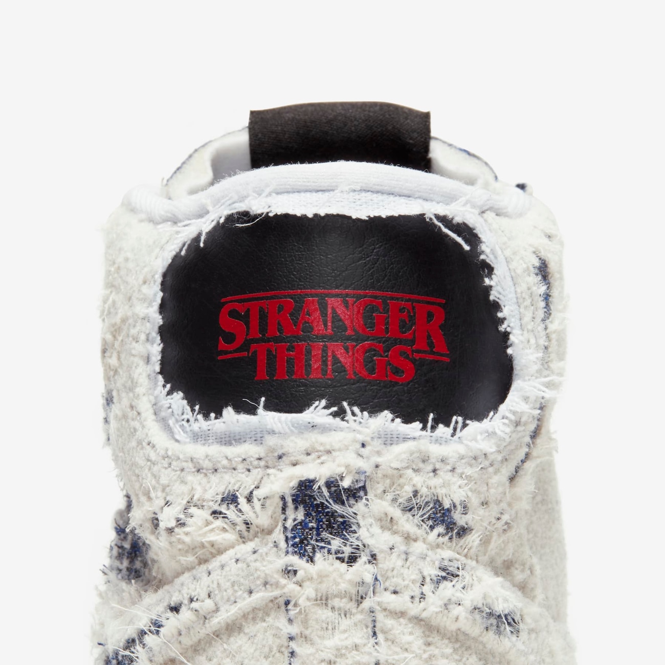 Nike stranger things store blazer mid upside down