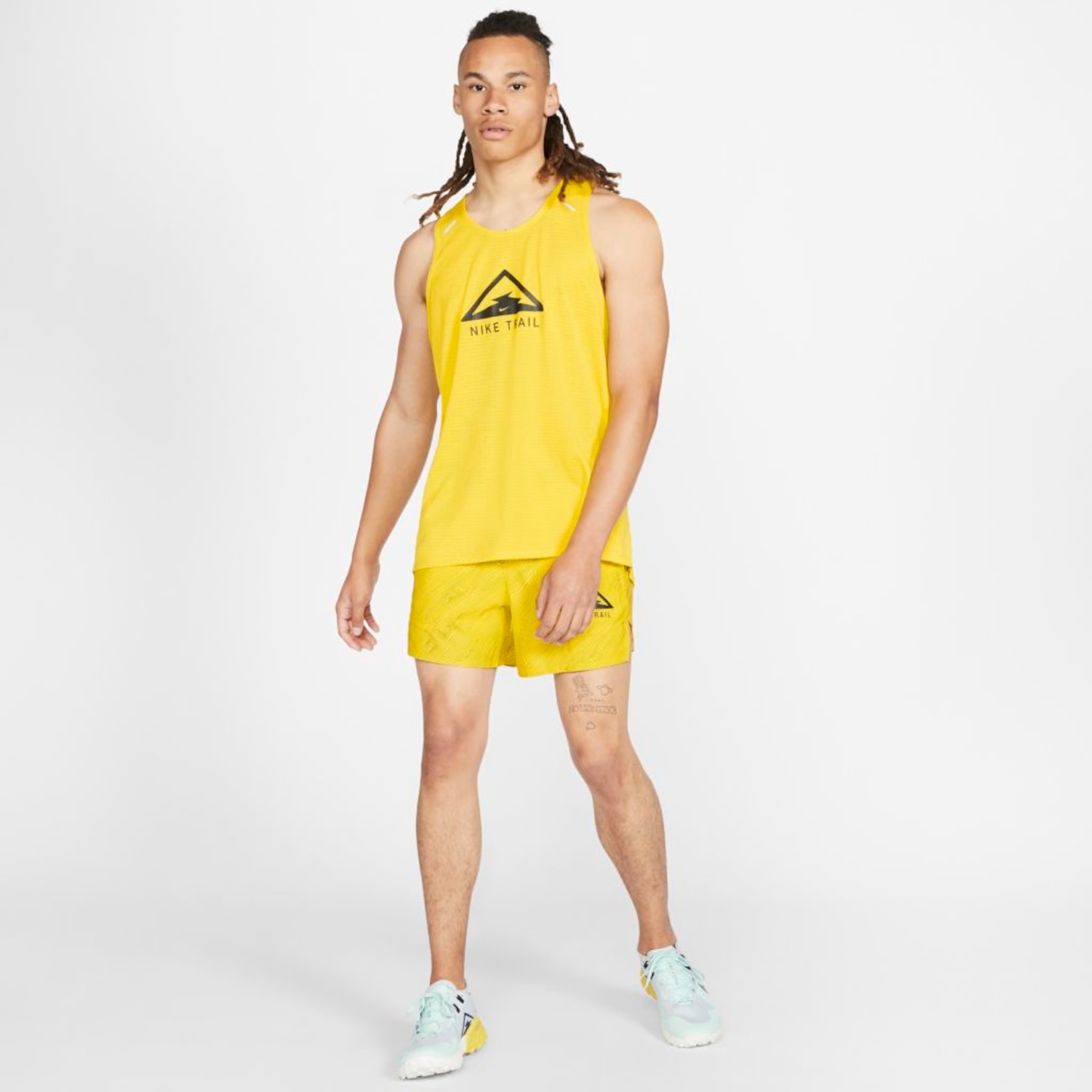 nike flex stride yellow