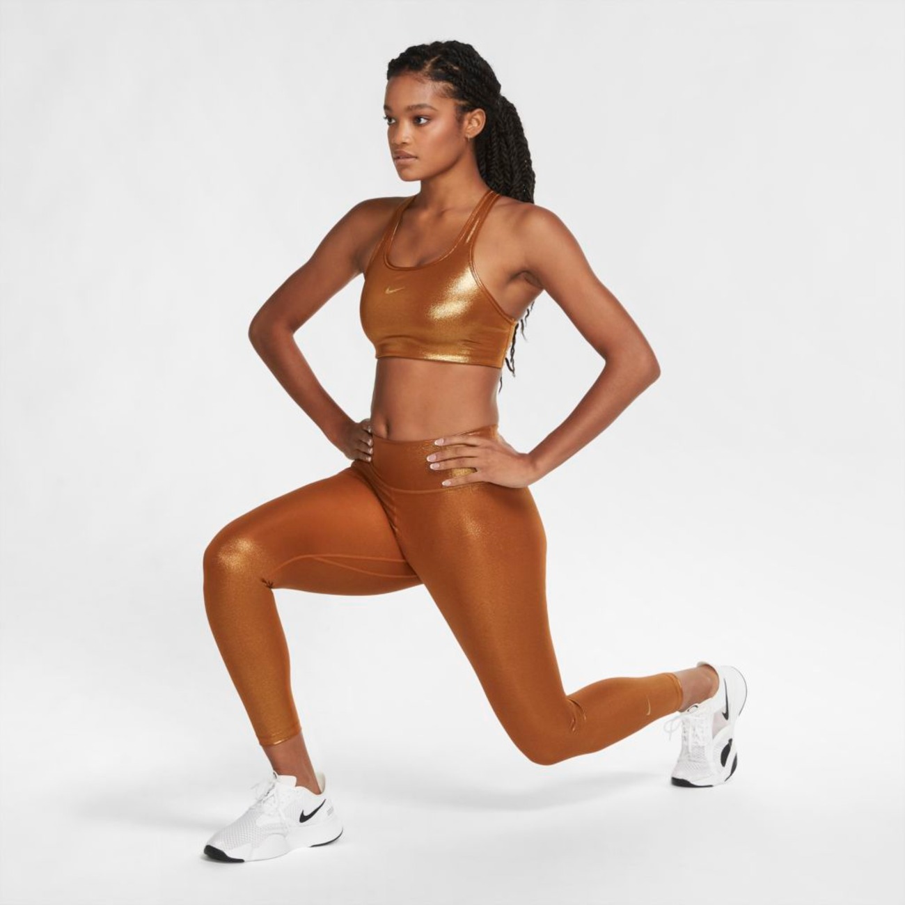 Top Nike Swoosh Icon Clash Feminino - Foto 5