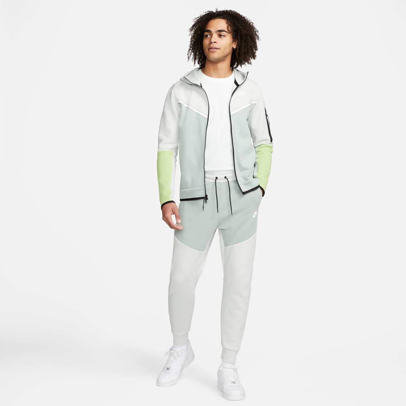 Calça Nike Sportswear Tech Fleece Masculina - Foto 6