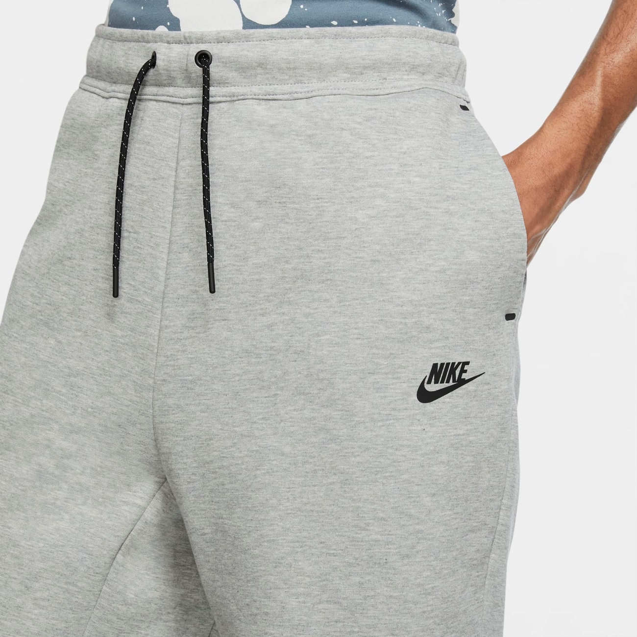 black nike tech shorts