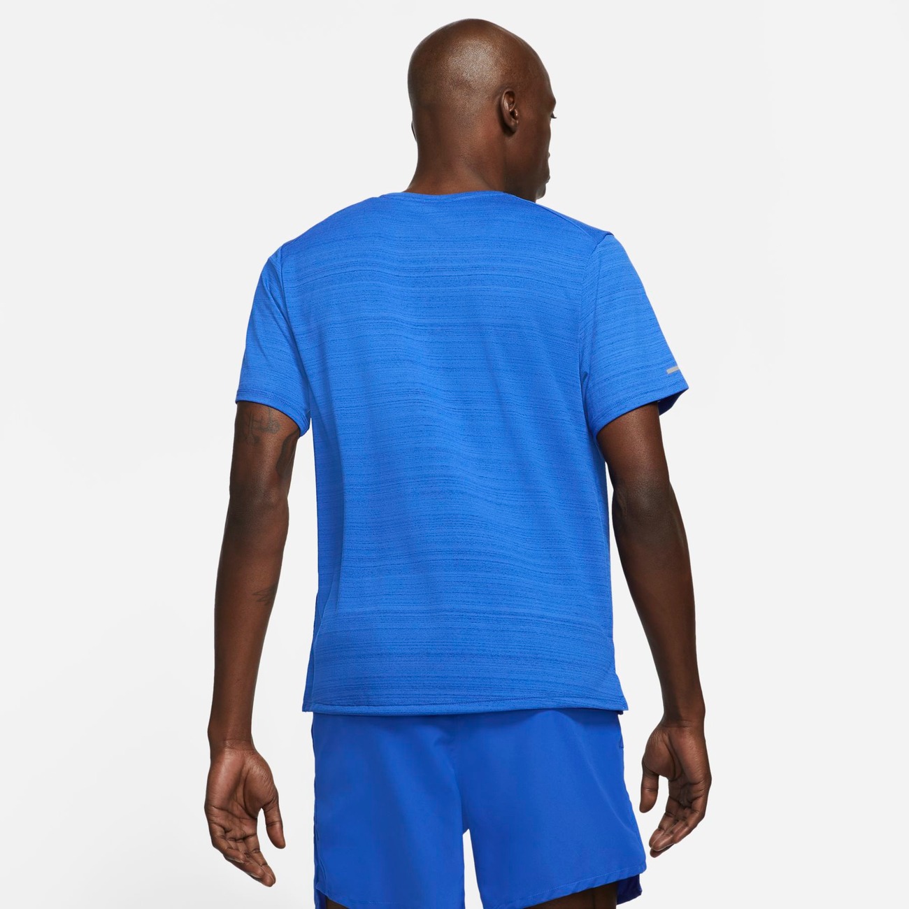Camiseta Nike Dri-FIT Miler Masculina - Foto 2