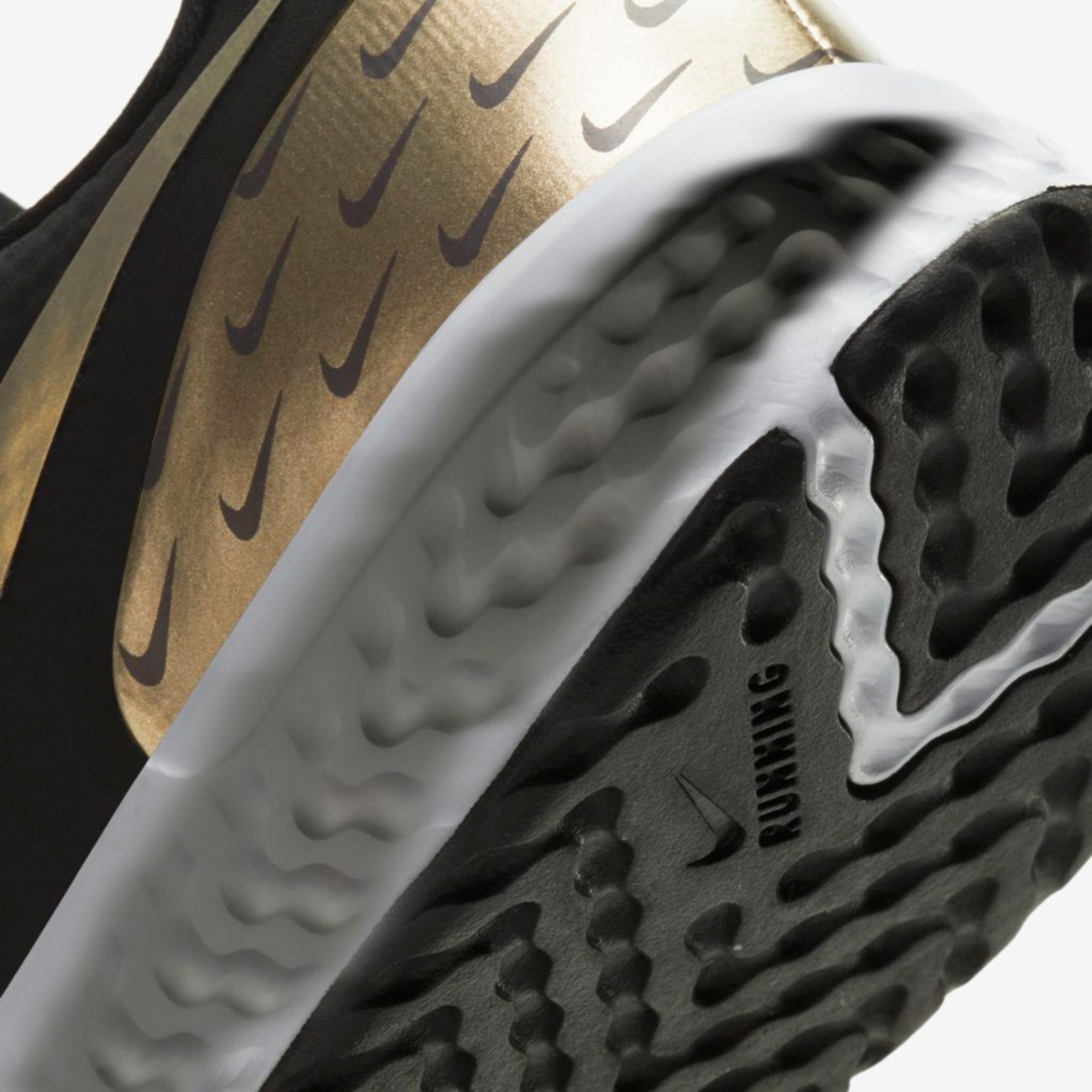nike revolution 5 premium gold