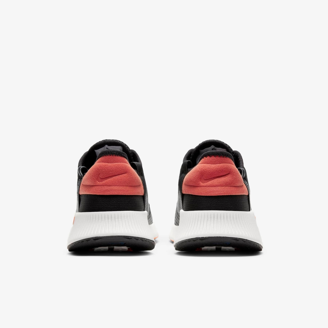 nike reposto junior trainers