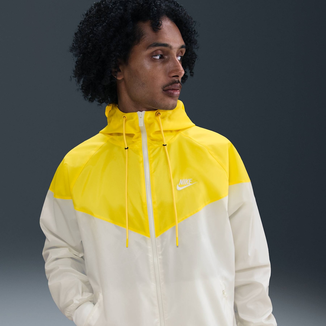 Jaqueta Nike Sportswear Windrunner Masculina