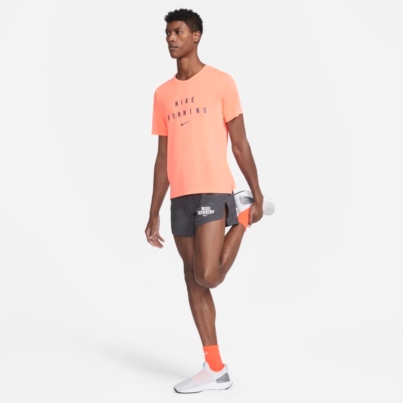 Camiseta Nike Dri-FIT Miler Run Division Masculina - Foto 6