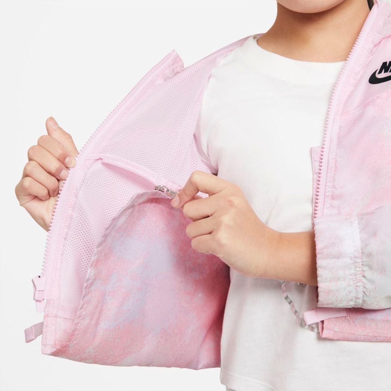Jaqueta Nike Sportswear Windrunner Infantil - Foto 7