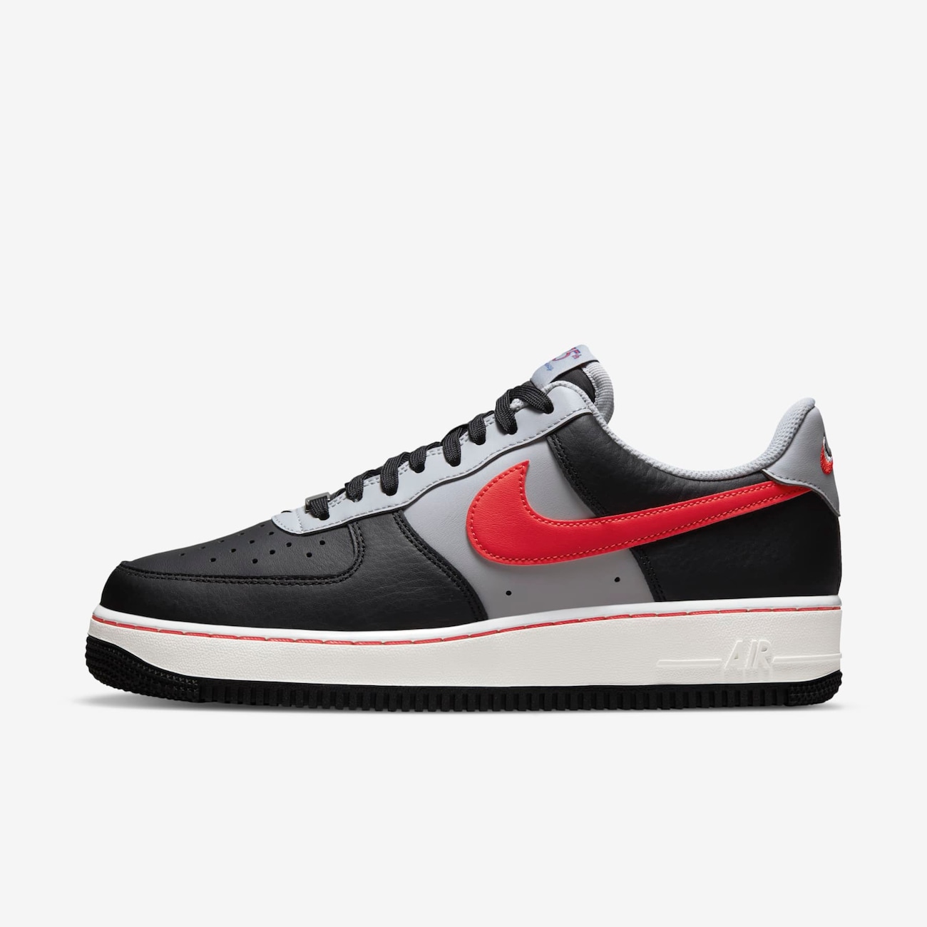 Tênis Nike Air Force 1 &apos;07 LV8 Masculino