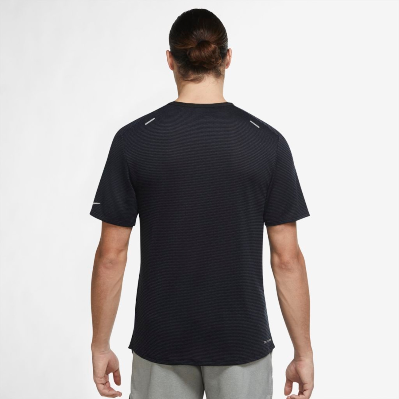 Camiseta Nike Dri-FIT ADV Run Division Techknit Masculina - Foto 2