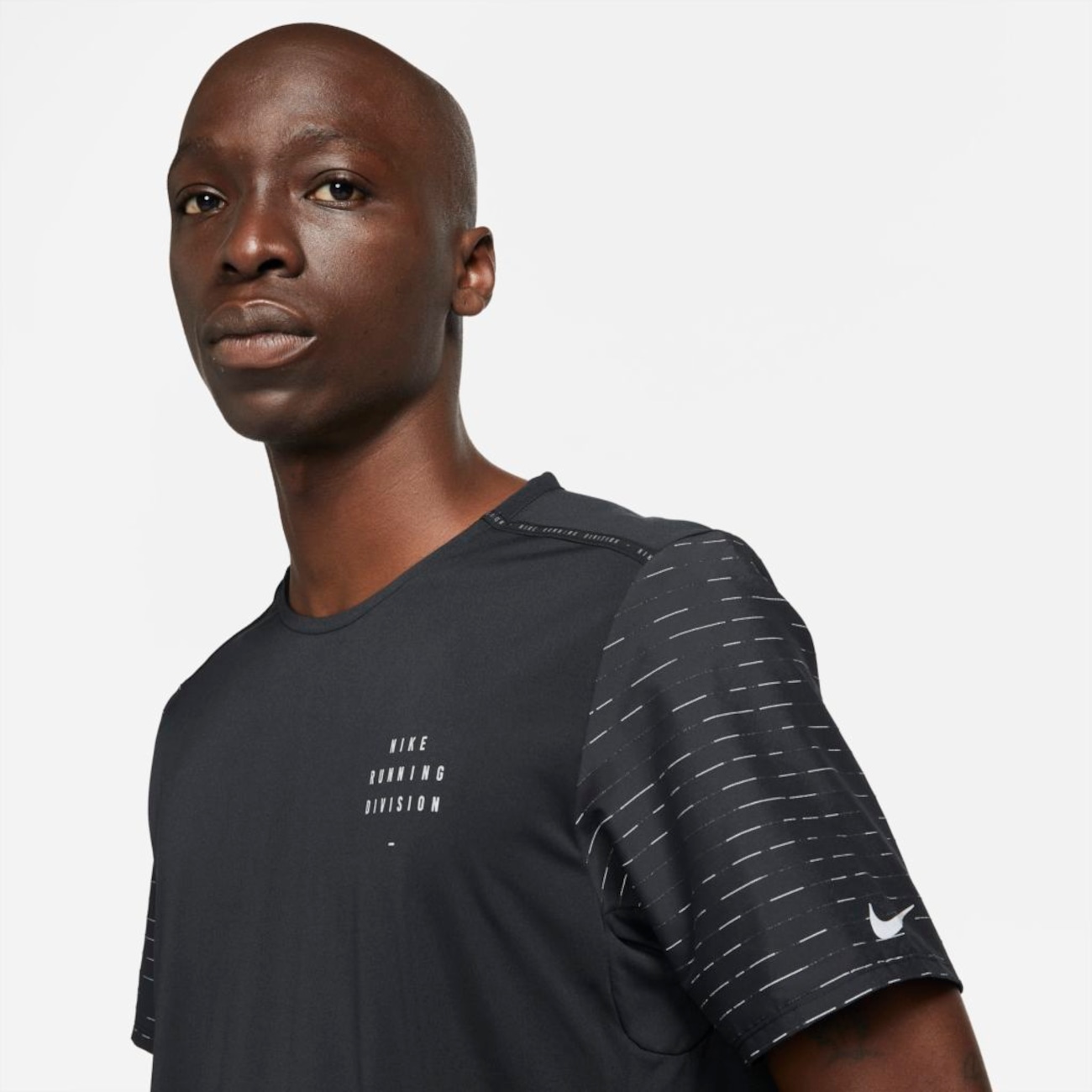 Camiseta Nike Dri-FIT Rise 365 Run Division Masculina - Foto 3