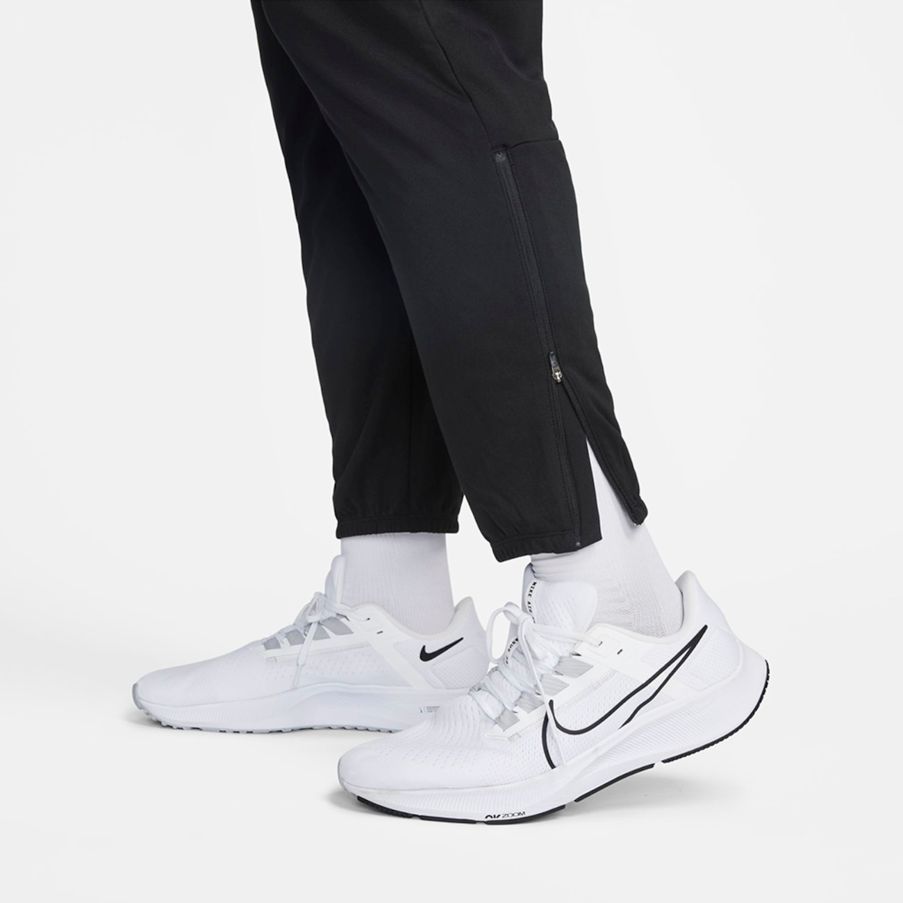 Calça Nike Dri-FIT Challenger Masculina - Foto 12