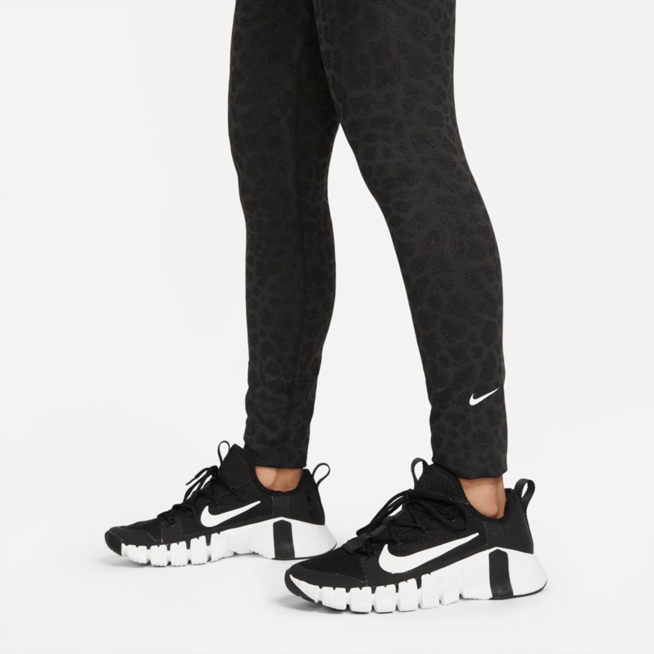Legging Nike Dri-FIT One Feminina - Foto 4