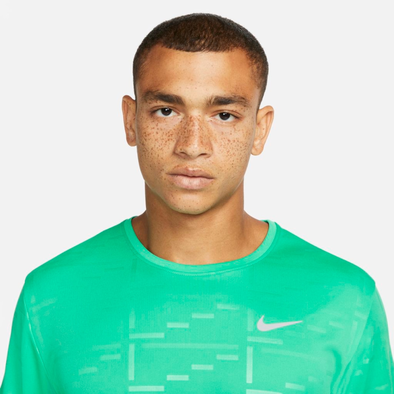 Camiseta Nike Dri-FIT UV Run Division Miler Masculina - Foto 5