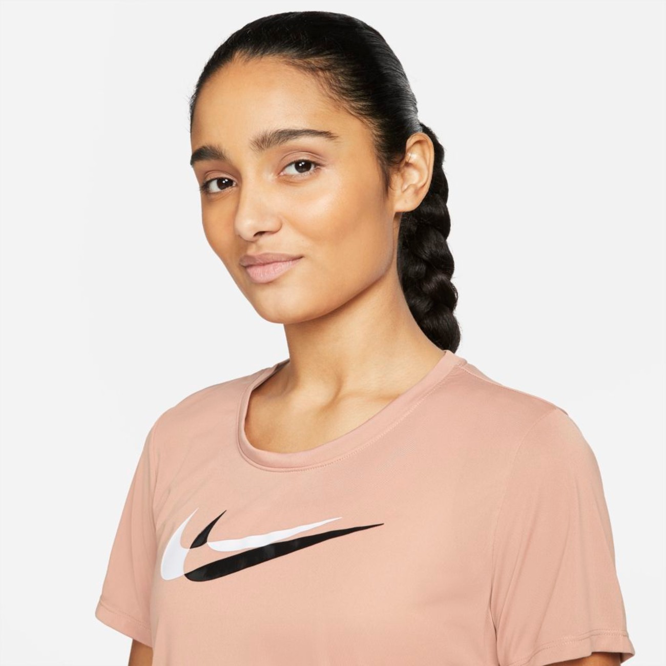 Camiseta Nike Dri-FIT Swoosh Run Feminina - Foto 3