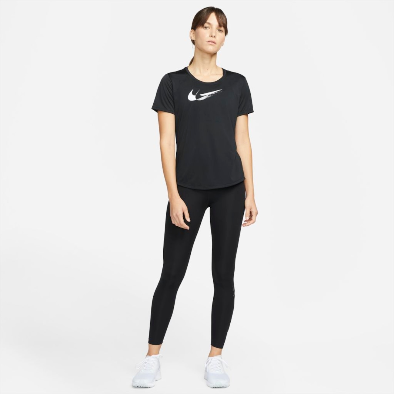 Camiseta Nike Dri-FIT Swoosh Run Feminina - Foto 9