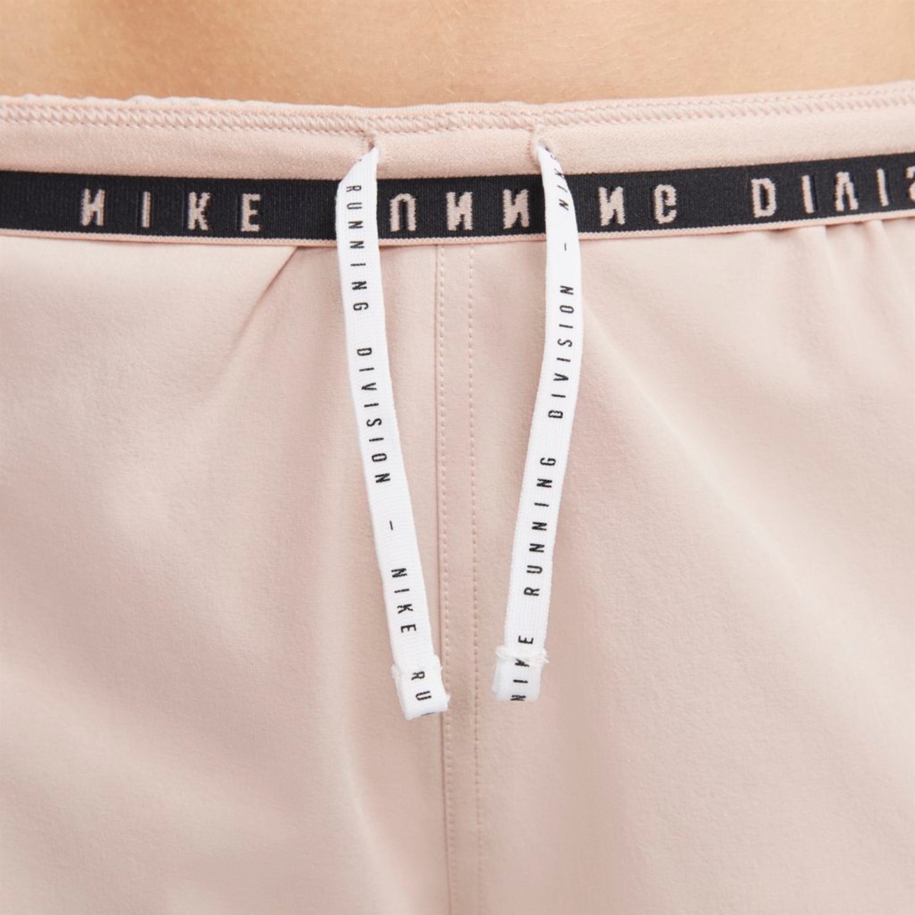 Shorts Nike Dri-FIT Run Division Tempo Luxe Feminino - Foto 5