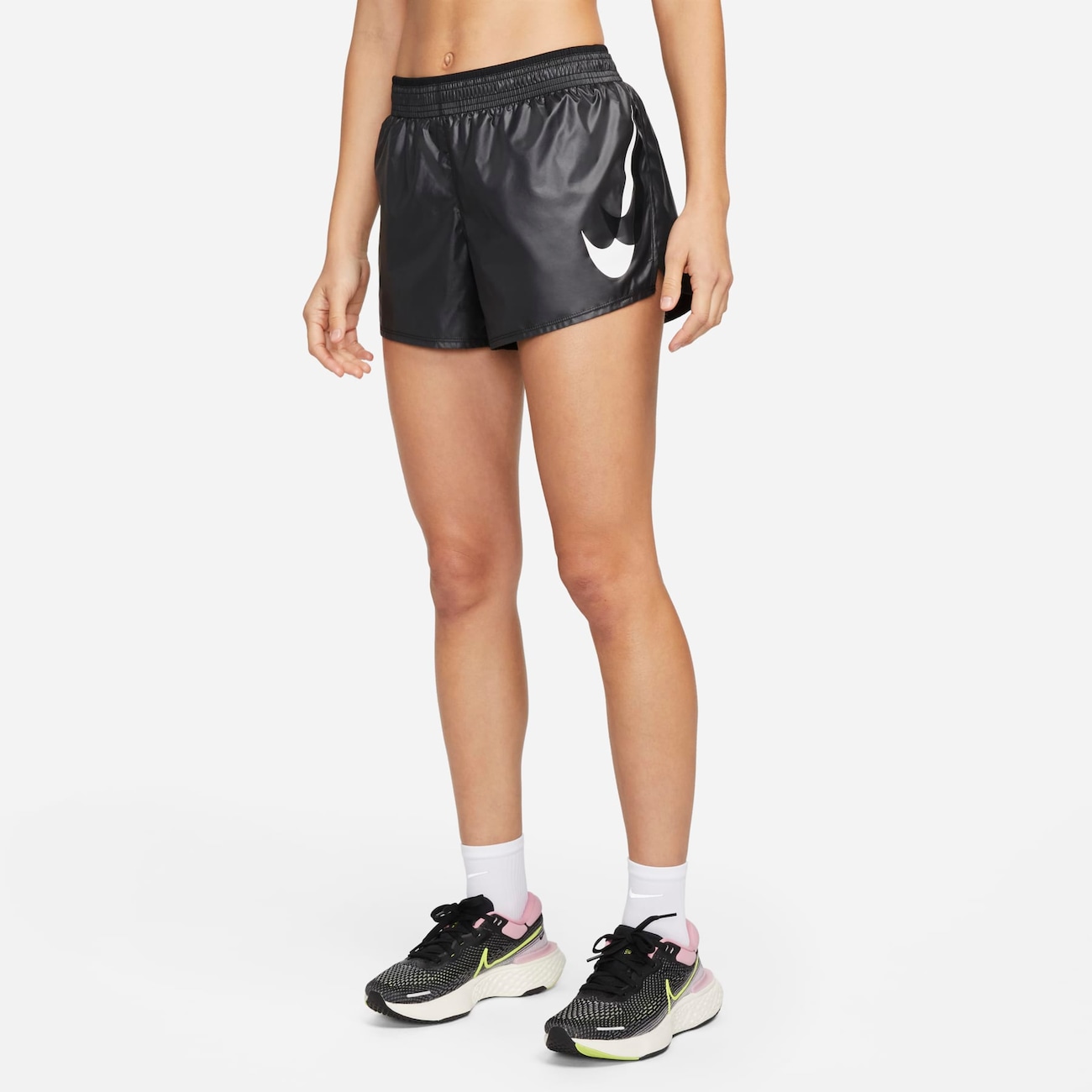 Shorts Nike Dri-FIT Swoosh Run Feminino - Foto 1