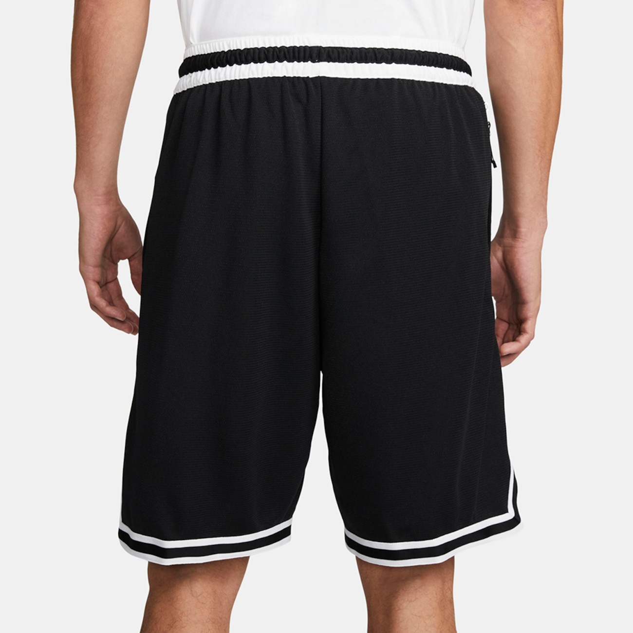 Nike dna best sale shorts black