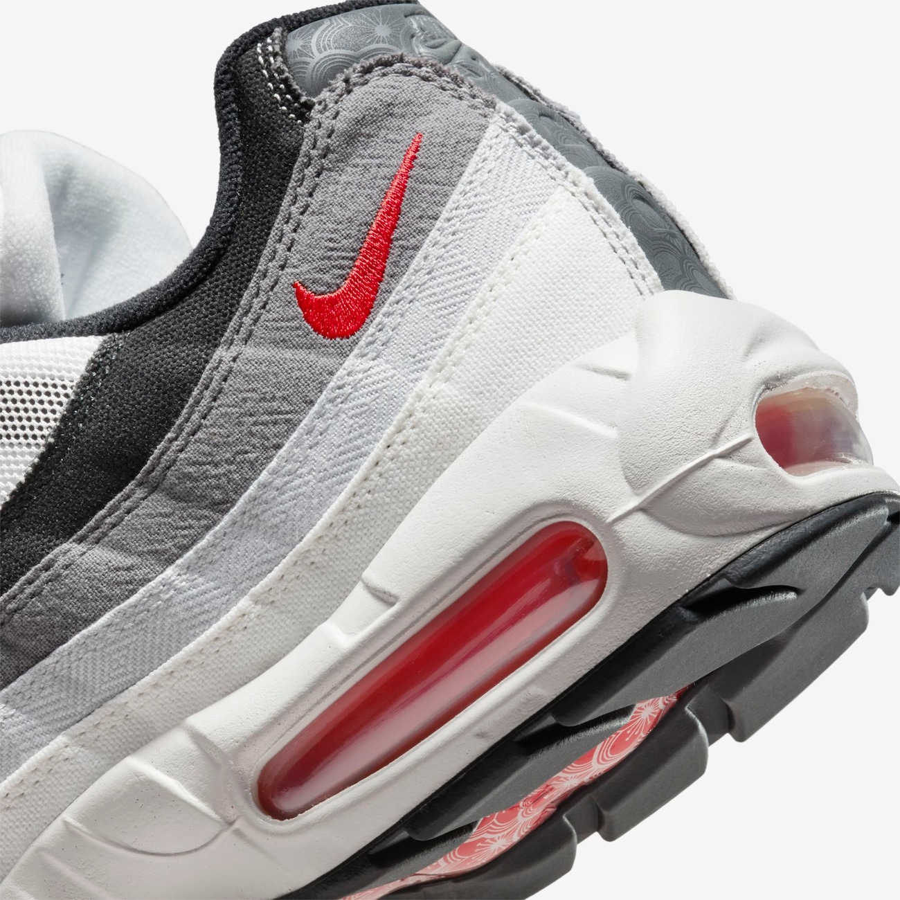 n*n様 Nike Air Max 95 グレー ナイキ エアマックス 95 から新色 “グレー グラディエント” が