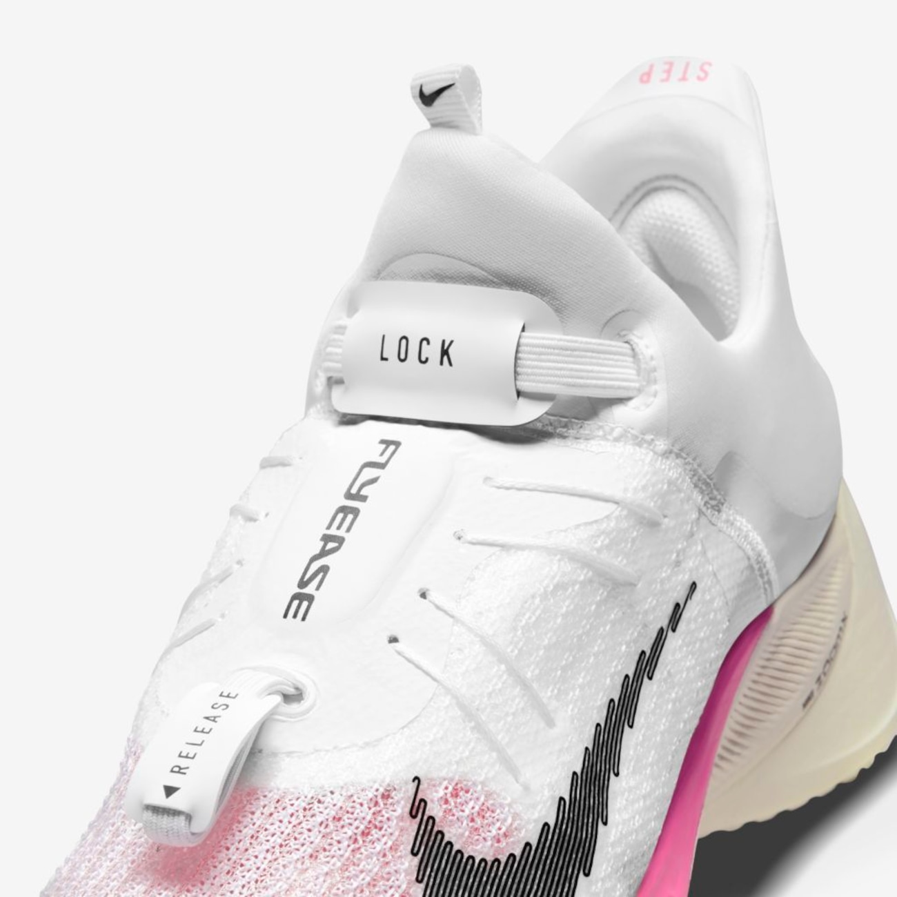 Tênis Nike Air Zoom Tempo Next% FlyEase Feminino - Nike