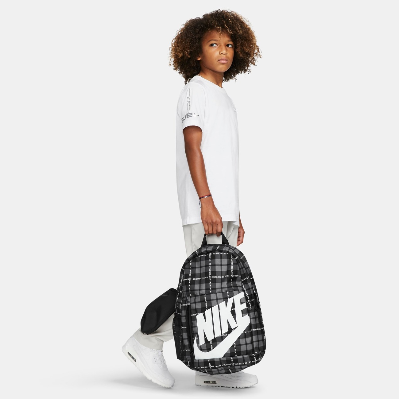 Mochila Nike Elemental Infantil  - Foto 11
