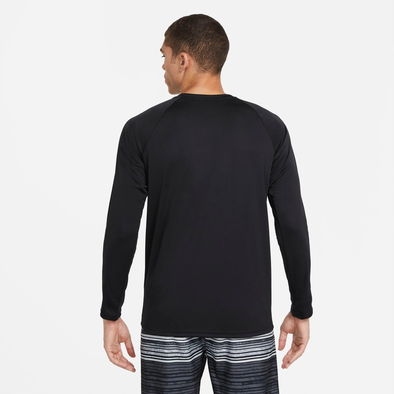 Camiseta Nike Hydroguard Essential UV Masculina - Foto 2