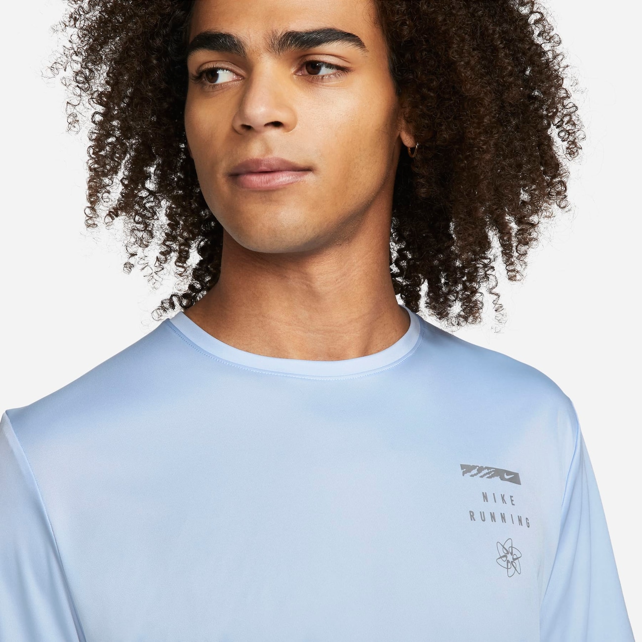 Camiseta Nike Dri-FIT UV Run Division Miler Masculina - Foto 8