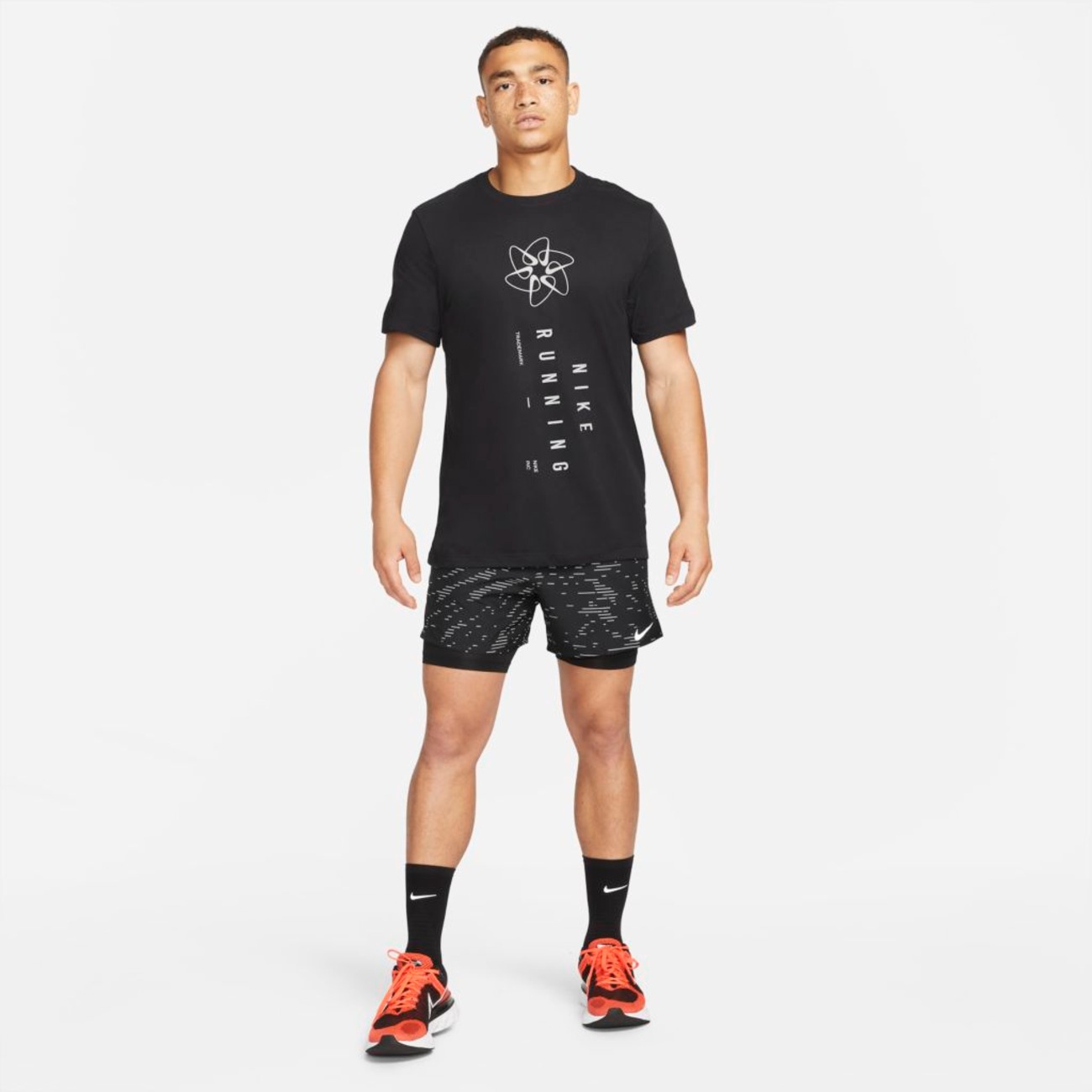 Camiseta Nike Dri-FIT Run Division Masculina - Foto 4