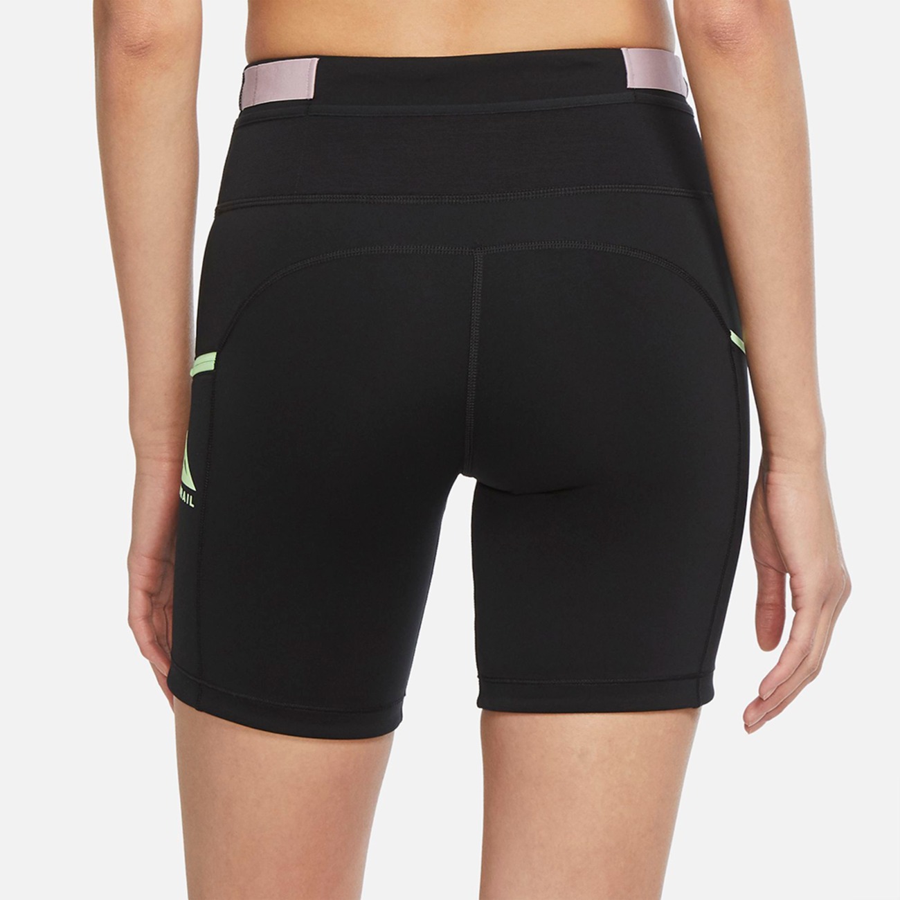 Shorts Nike Dri-FIT Epic Luxe Feminino - Foto 2
