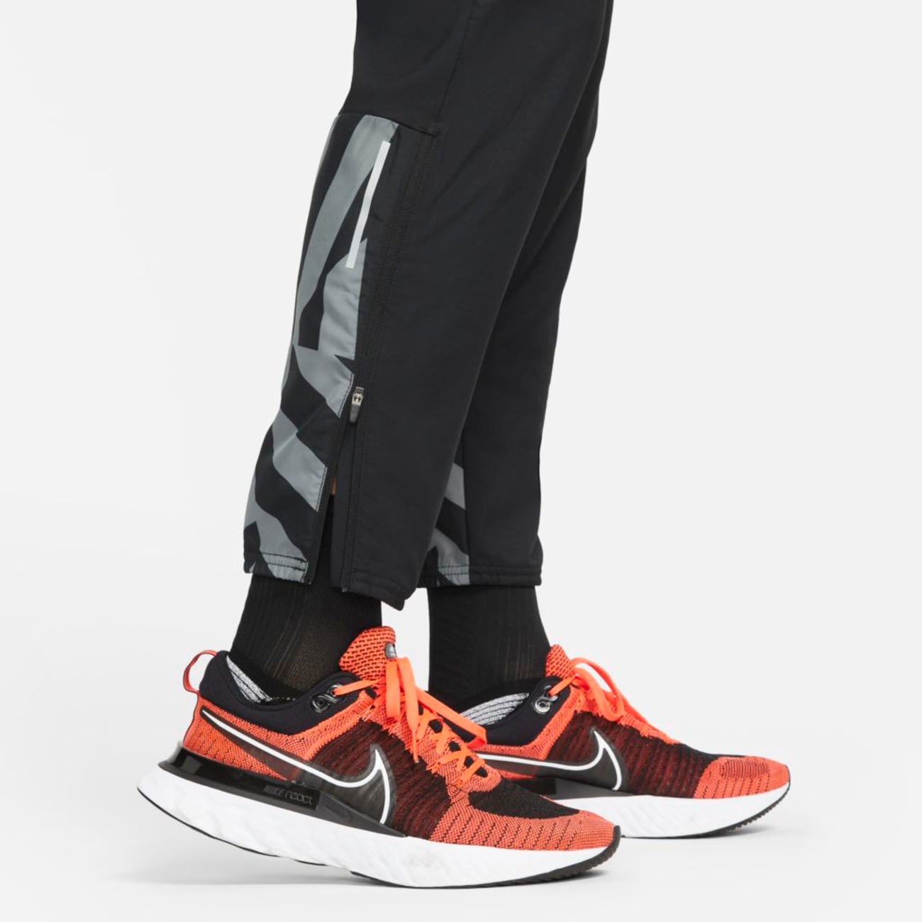Calça Nike Dri-FIT Challenger Ekiden Masculina - Nike