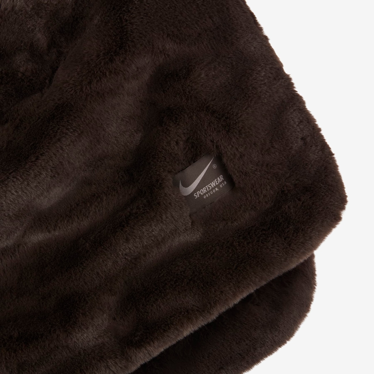 Cobertor Nike Sportswear Feminino - Foto 5