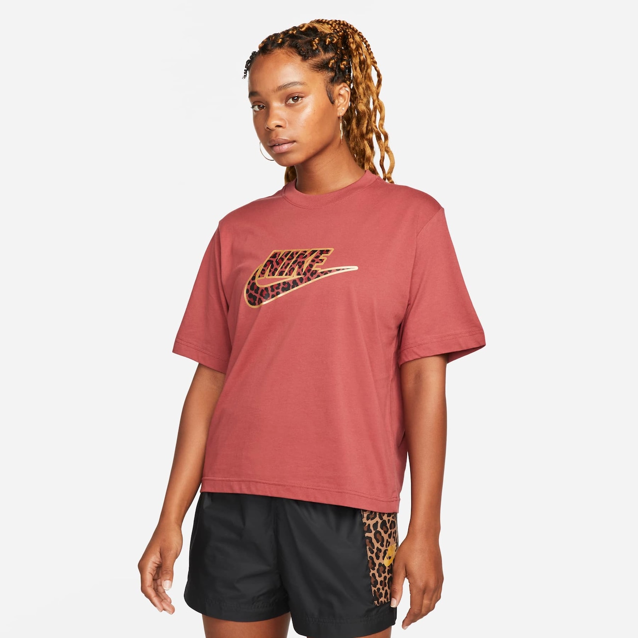 Camiseta Nike Sportswear Feminina - Foto 1