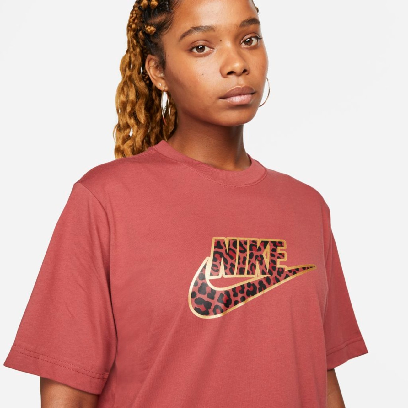 Camiseta Nike Sportswear Feminina - Foto 3