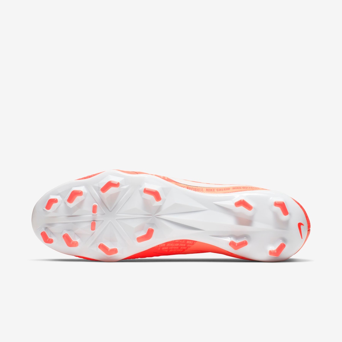 Chuteira Nike Phantom Venom Pro Campo - Nike